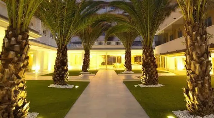 Altamarea & 3* تّشيرفييا