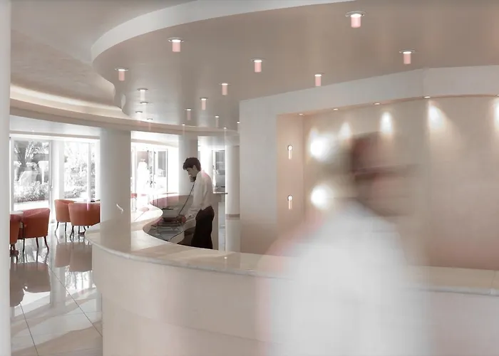 Altamarea & Hotel 3*